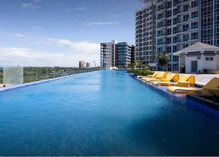 Entire Apartment - Mactan New Town Lapu-Lapu City Exterior photo